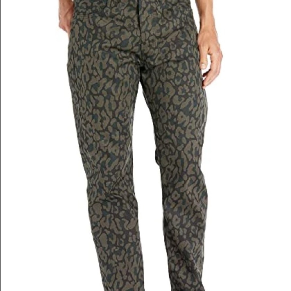 LEVI’S ORIGINAL Men’s CAMO 501 JEANS NWT. - Picture 6 of 15